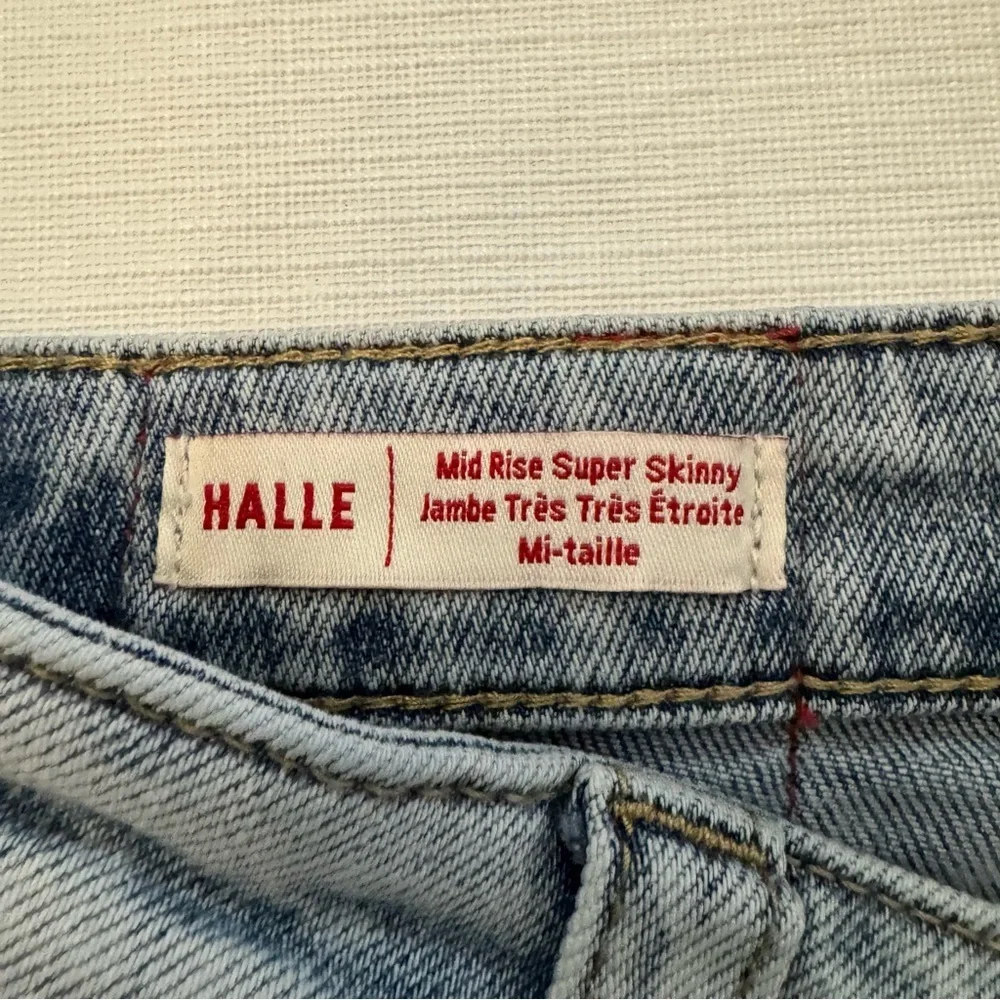 True Religion Super T Halle Super Skinny Fit Mid Rise Jeans
Womens - Picture 6 of 11